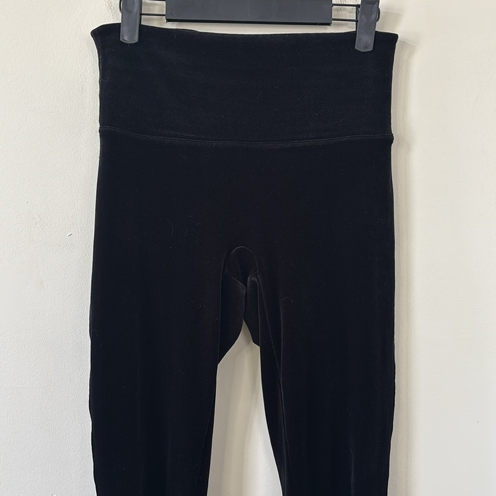 SPANX Velvet Leggings Black Size Large - Picture 3 of 10